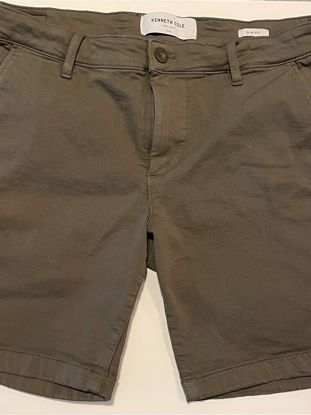 Kenneth Cole Olive Flat Front Men’s Shorts 34